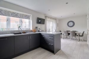 Kitchen/Diner- click for photo gallery